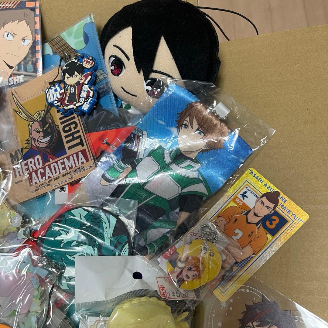 アニメグッズ まとめ売り 大量 100サイズ - メルカリ
