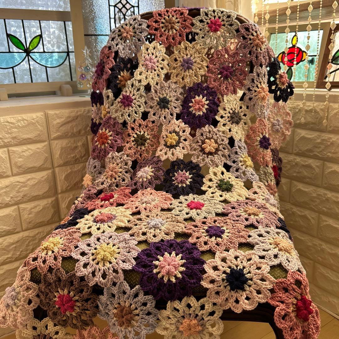 お花のモチーフ マルチカバー ブランケット 手編み モーブカラー