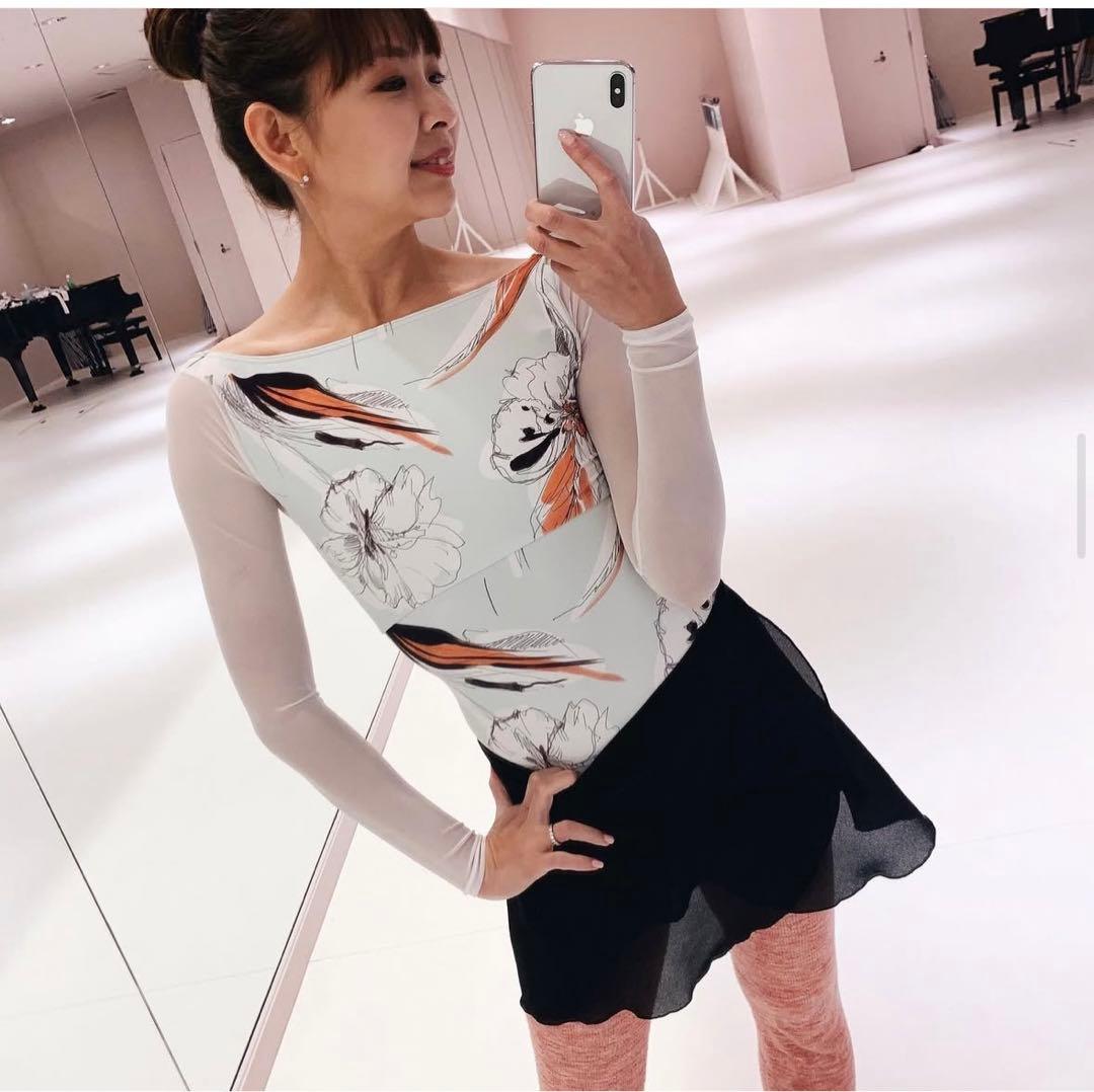 stina 長袖 レオタード　サイズS