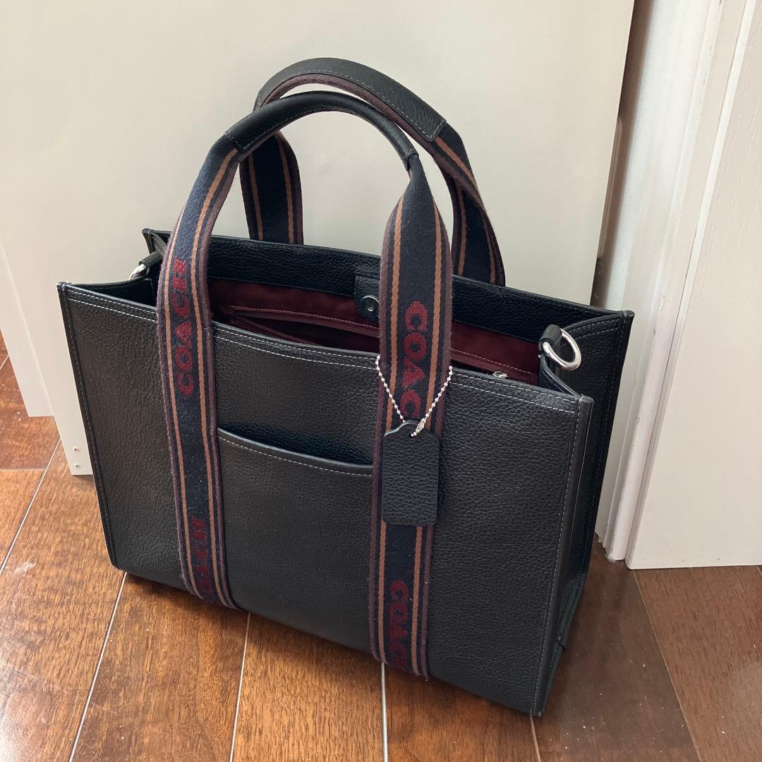 COACH ブラックトートバッグ