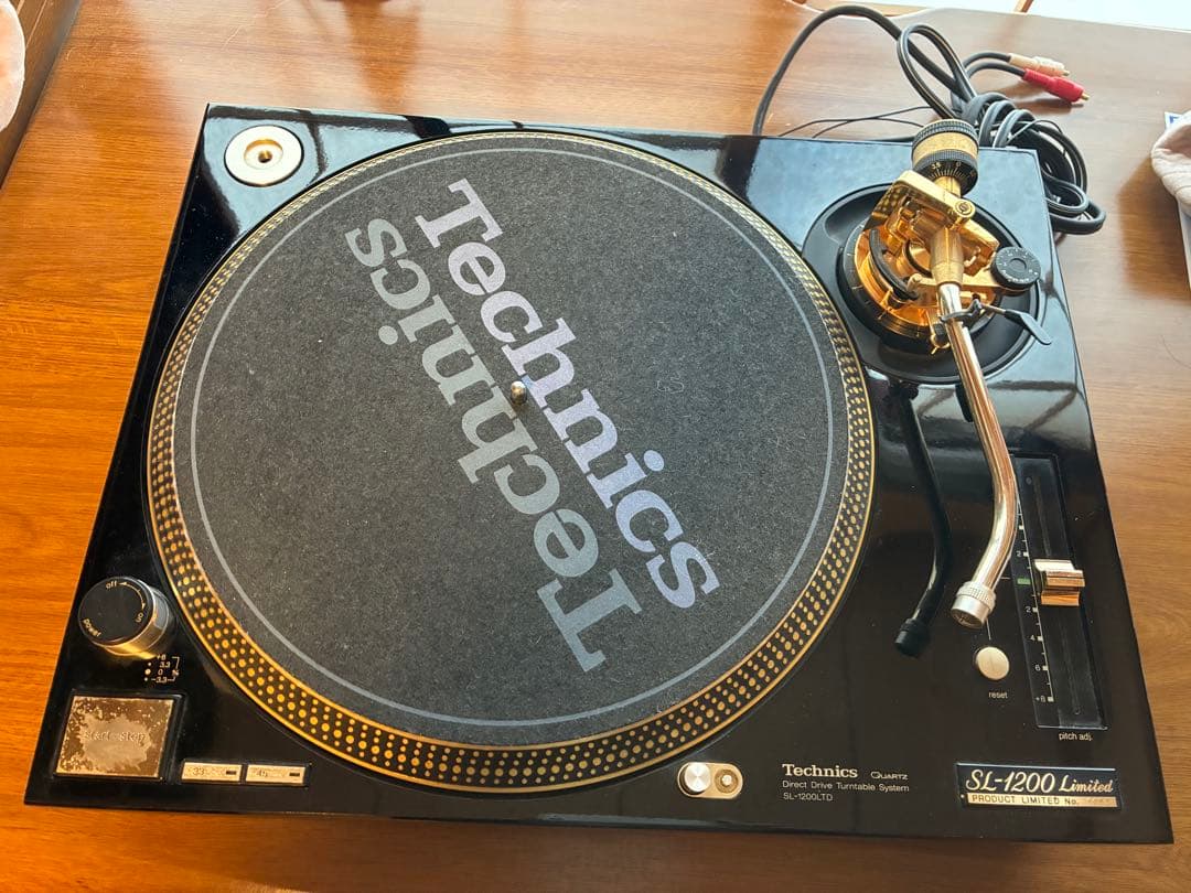 Technics SL-1200 Limited ターンテーブル