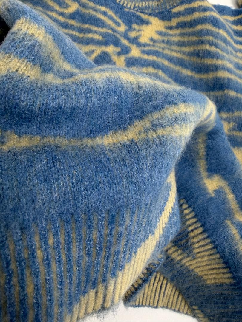 Acne Studios 青と黄色のストライプ ニットセーター - メルカリ