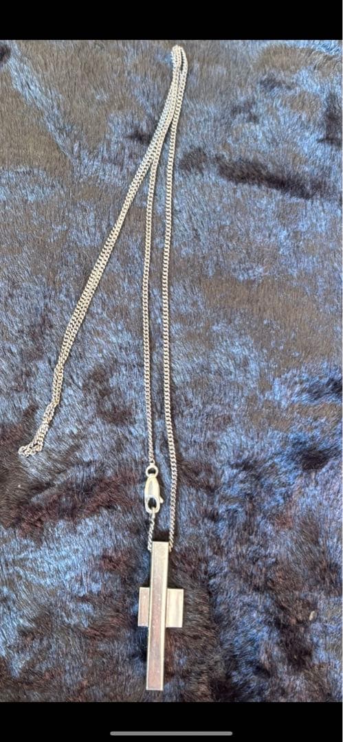 925刻印入り金属製十字架ネックレスGUCCI 60cm