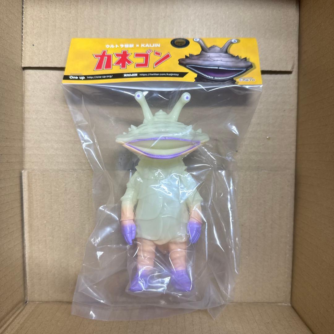 KAIJIN x One up. カネゴン GLOW1 蓄光 Kanegon