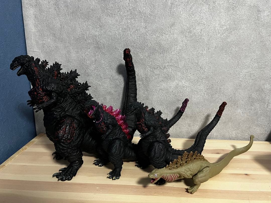 シン・ゴジラ　ソフビ　まとめ売り 完全新規造形のシン・ゴジラ 第4形態のレトロテイストソフビフィギュア