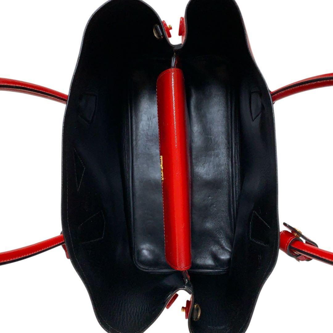 PRADA】プラダ サフィアーノヴェルニ トートバッグ 赤 ロッソ - メルカリ