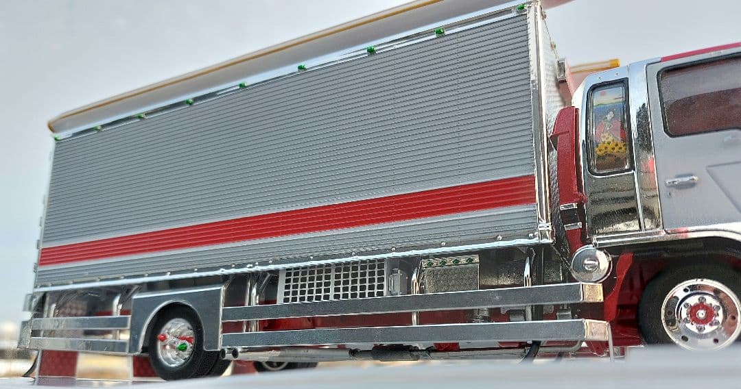 デコトラプラモデル フジミ 1/32 クルージングレンジャー 冷凍車 完成