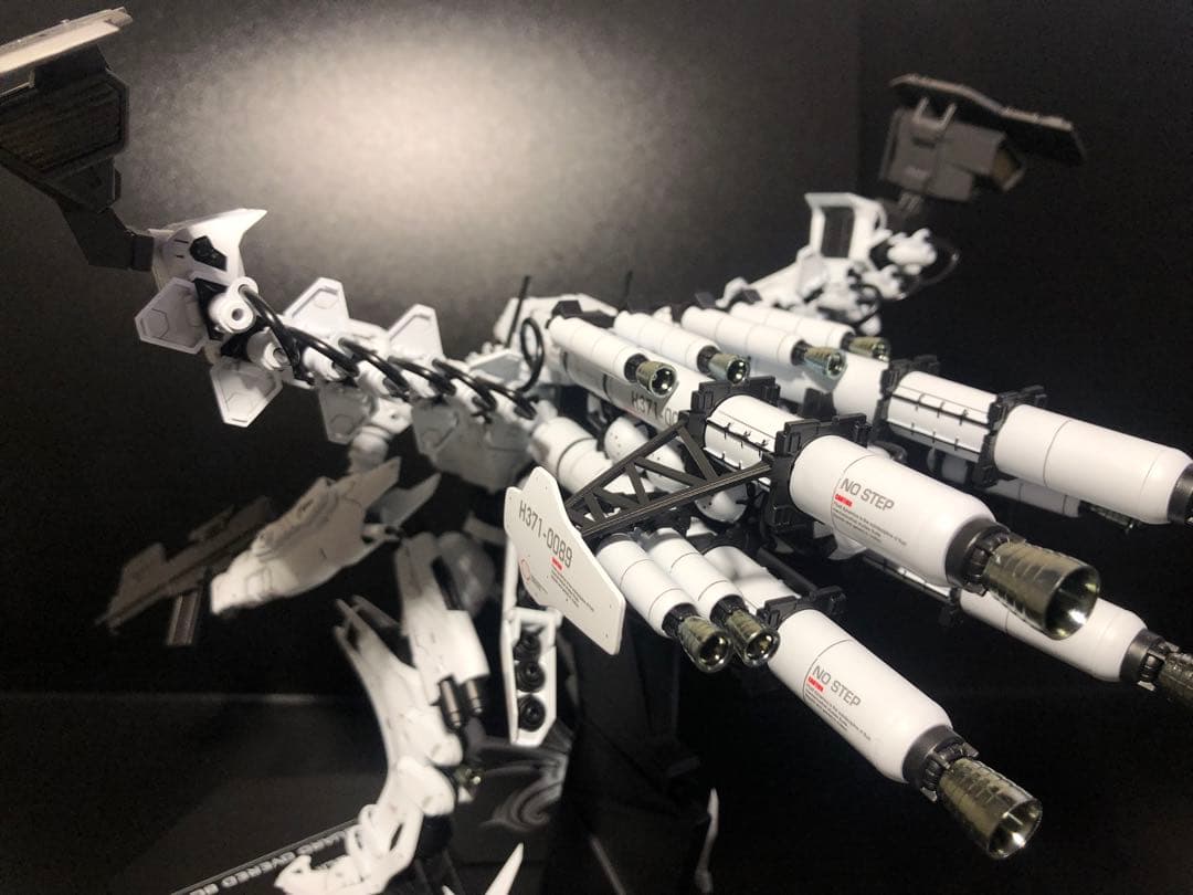 コトブキヤ ラインアーク ホワイトグリント(V.O.Bセット) 塗装済完成品