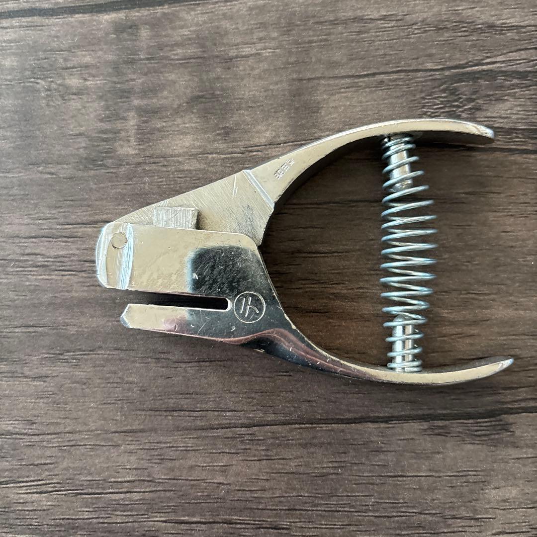 鉄道部品 国鉄検札鋏 国鉄】 改札鋏 / 車内検札鋏 A 岩田製「は」 - メルカリ