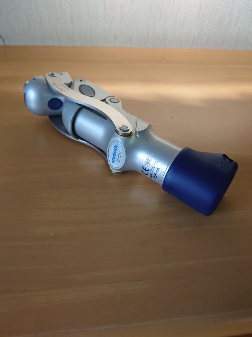 新品　Ottobock　膝継手　3R106