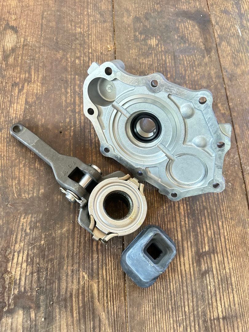 ER34 スカイラインミッションフロントカバー