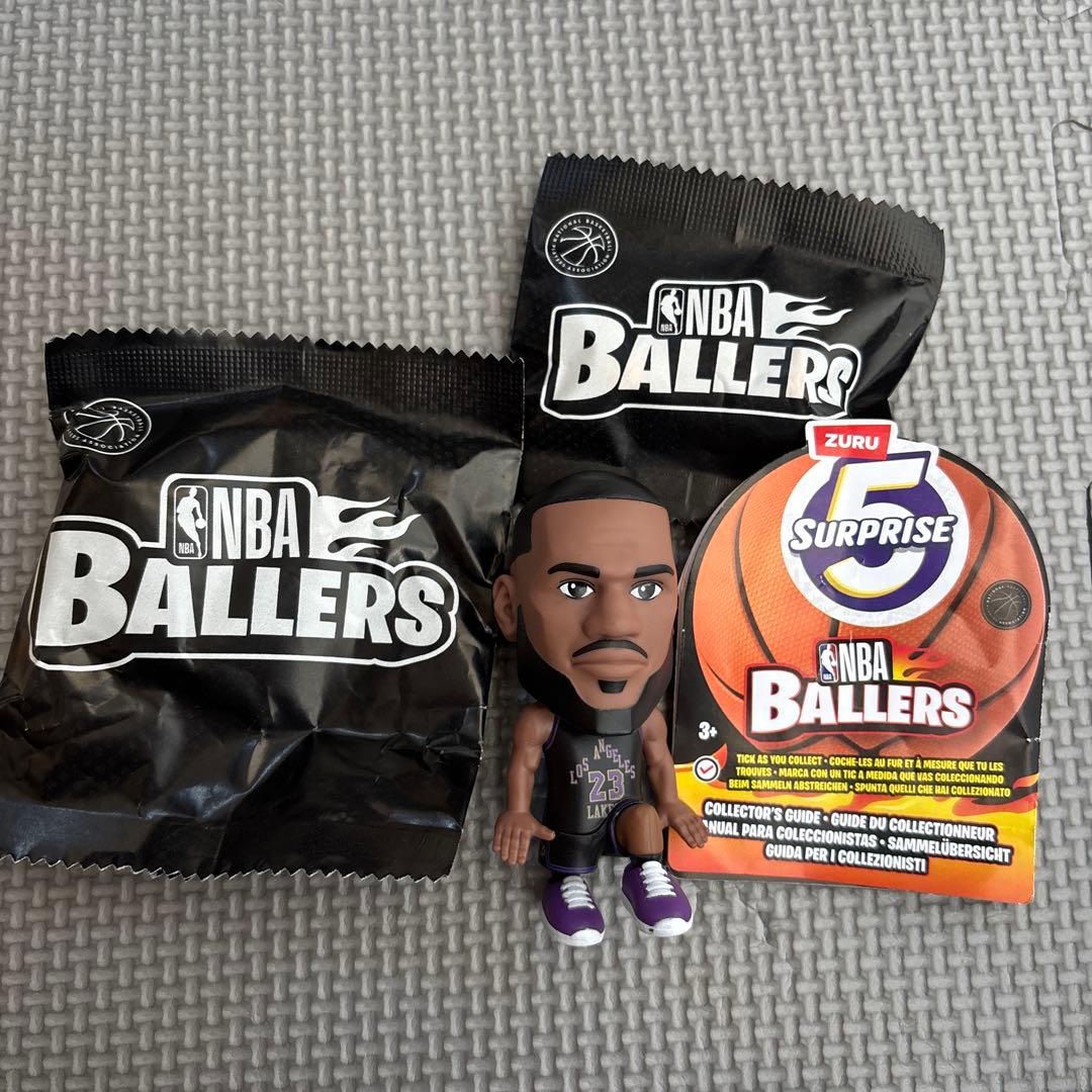 NBA BALLERS レブロン・ジェームズ フィギュア
