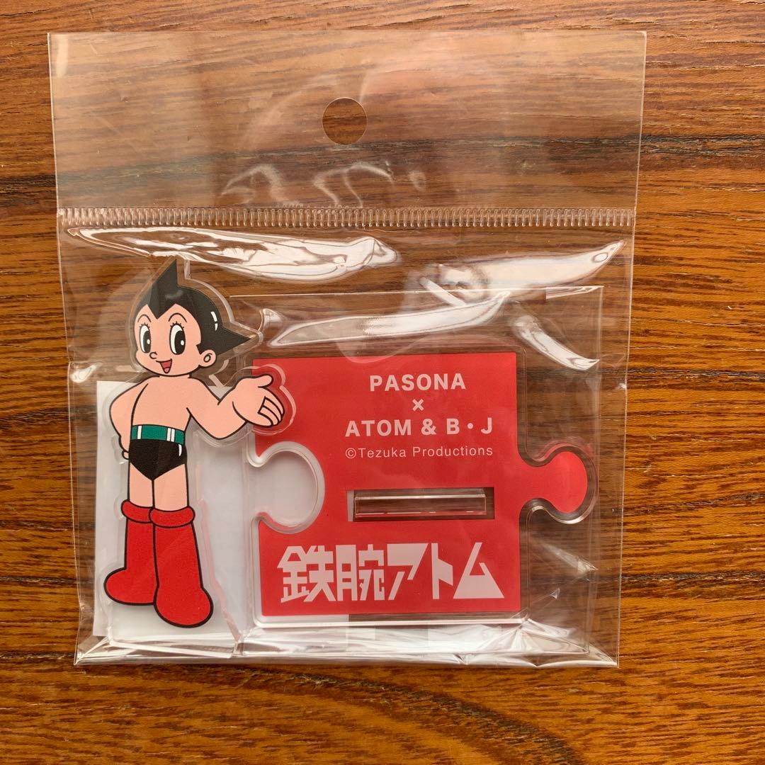 大阪万博 パソナ館 鉄腕アトム パズル型アクリルスタンド - メルカリ