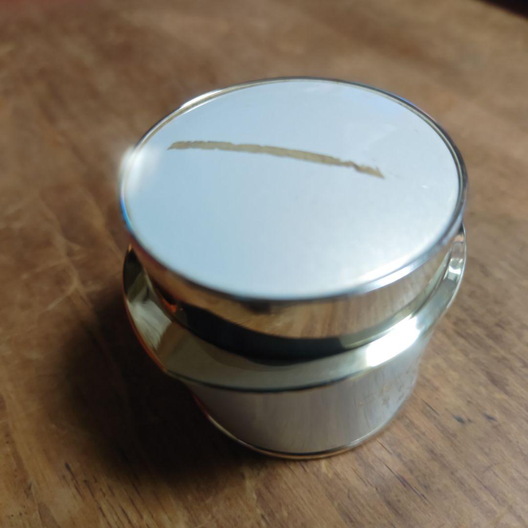 未使用　クレドポーボーテ　ラクレームf 　25g サンプル品