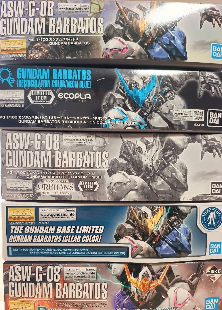 MGガンダムバルバトス 7点セット チタニウム、クリア、ネオンブルー、拡張パーツ 特別企画】【ガンダムベース撮り下ろし】MGバルバトスの各形態を再現