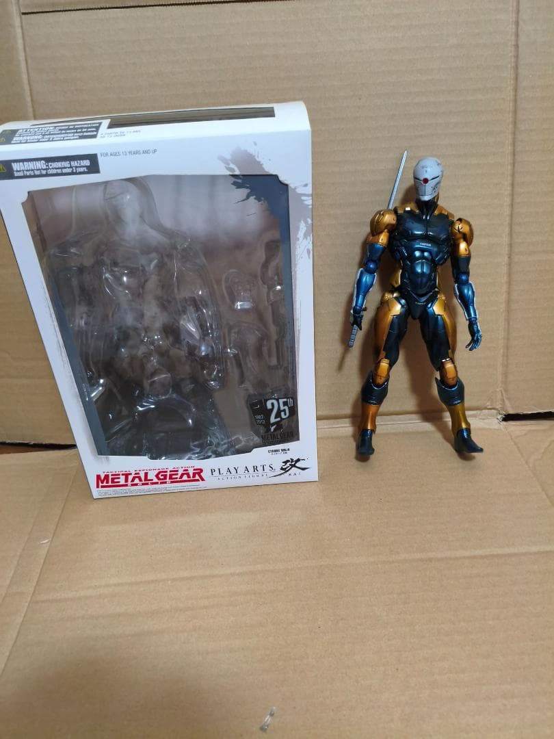 PLAY ARTS改 　L GEAR SOLID　サイボーグ忍者