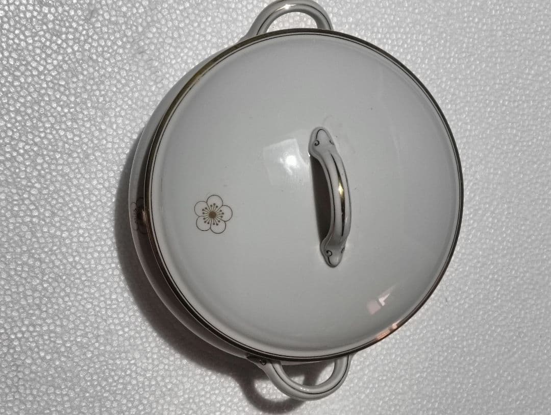 李朝家紋入り陶器鍋