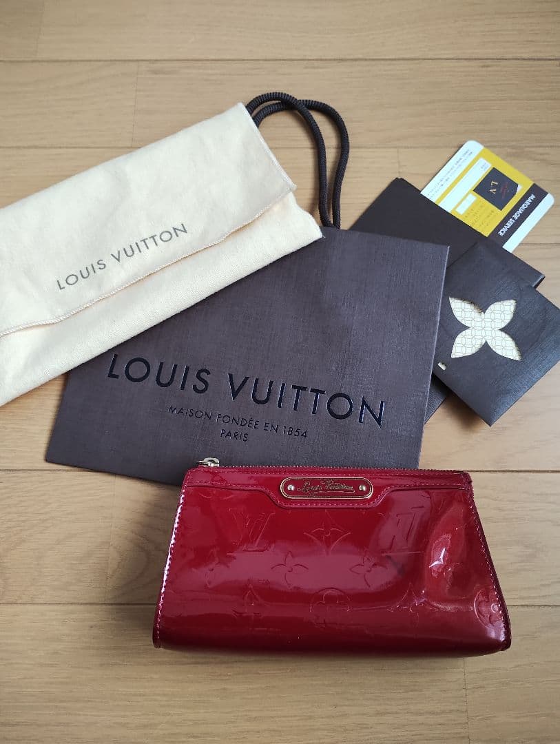 LOUIS VUITTON ルイヴィトン　ヴェルニ　ポーチ ルイヴィトン ポーチ ヴェルニ ポシェット・コスメティック M90172