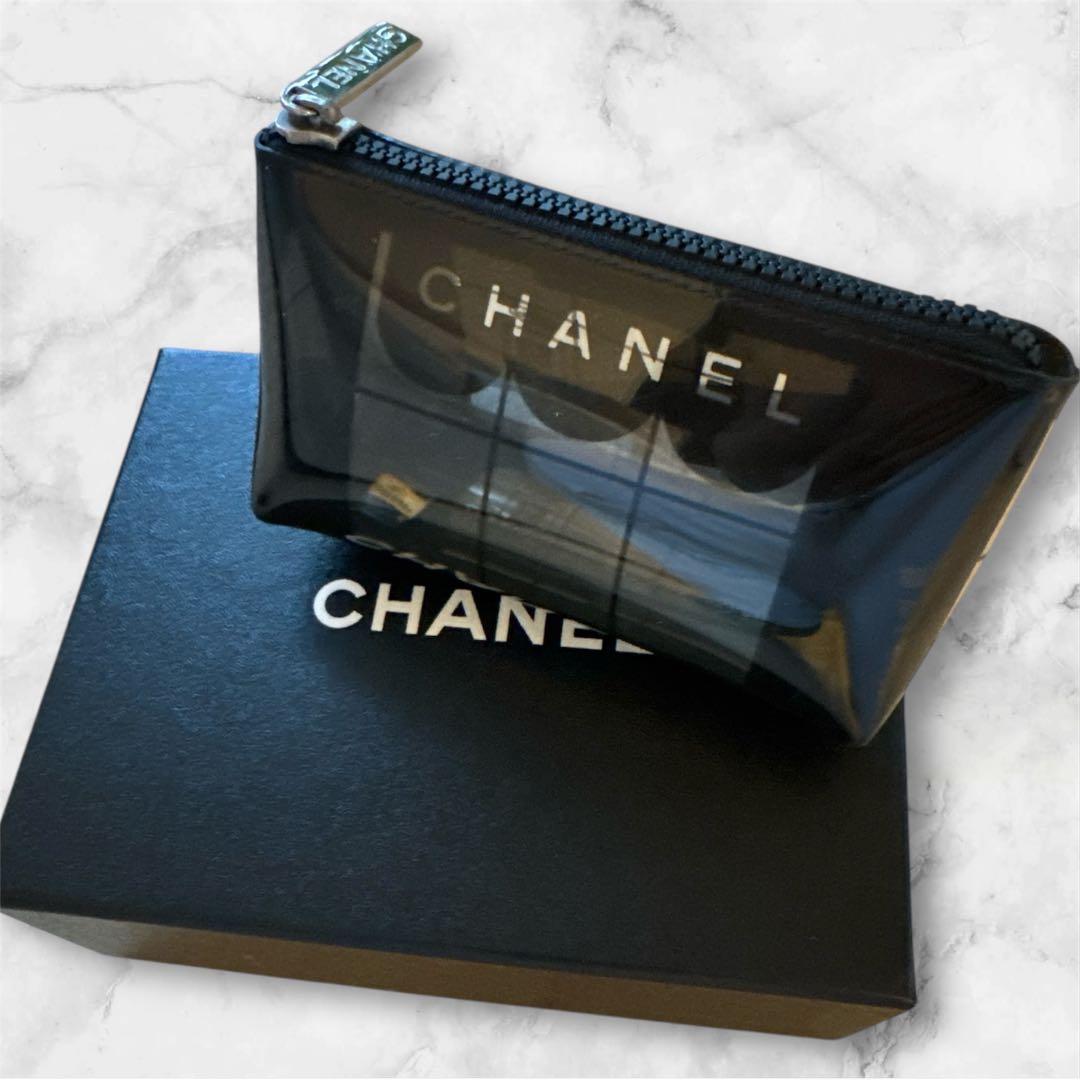 CHANELポーチ♡Windows Line CHANEL シャネル ニュートラベルライン ポーチ