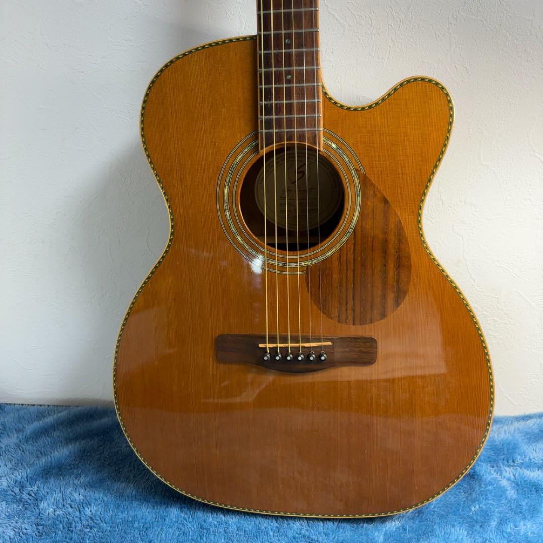 ギター sabersSamick Greg Bennett OM-15CE Greg Bennett by Samick OM-15CE Electric Acoustic Guitar Natural