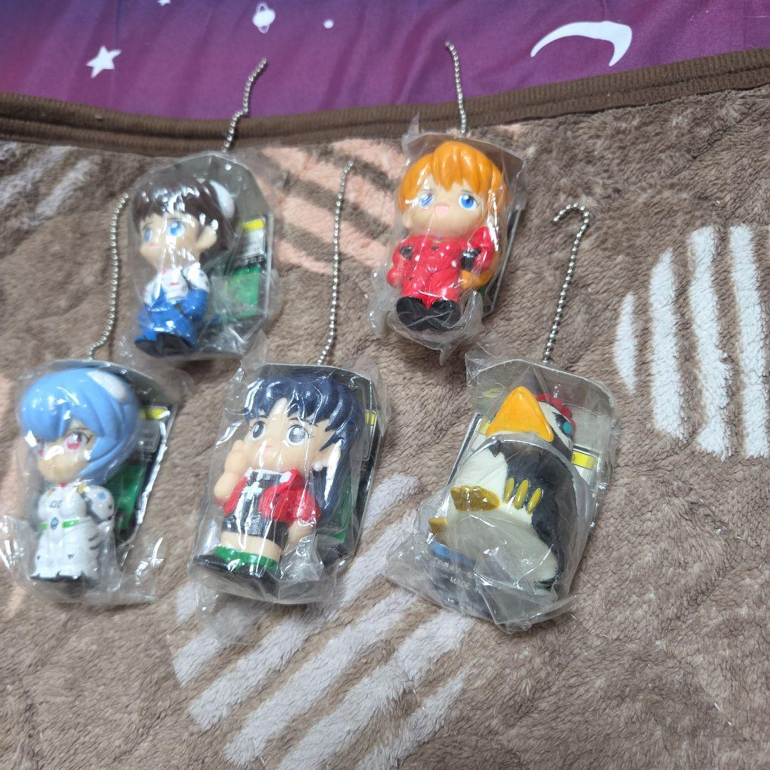エヴァンゲリオン キーチェーンフィギュア 5体セット - メルカリ