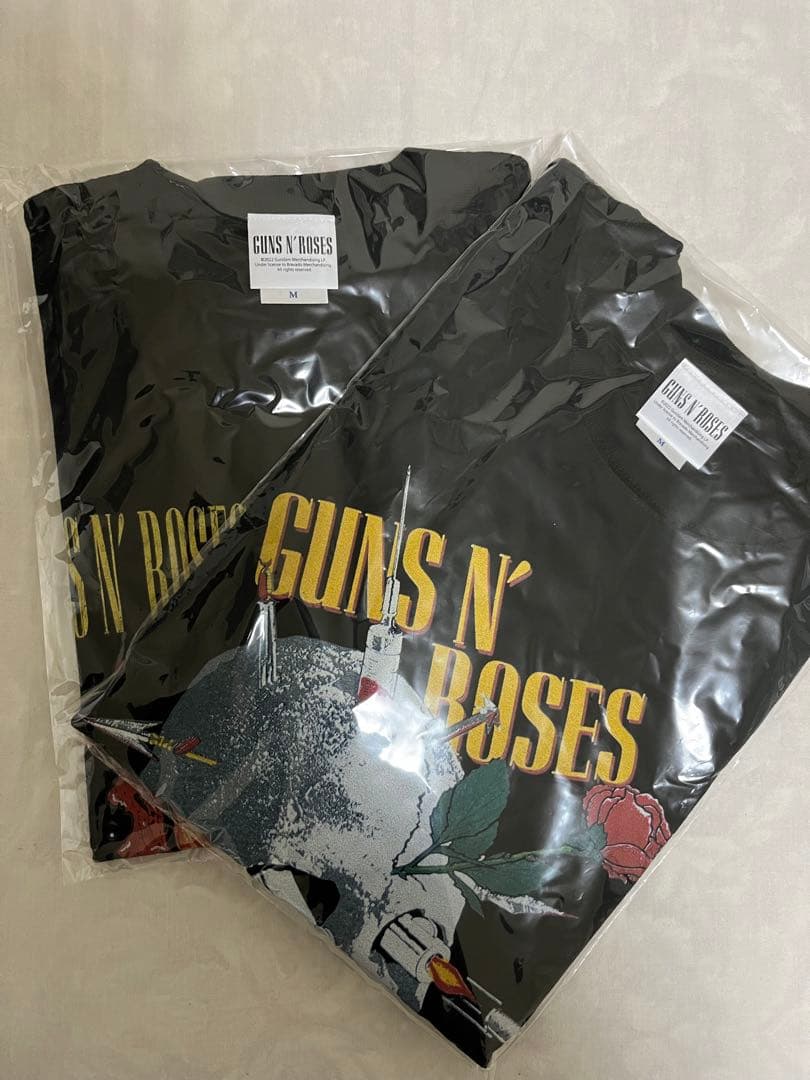 guns n,roses tシャツ Amazon.com: Guns N' Roses Official Cross T-Shirt : Clothing, Shoes