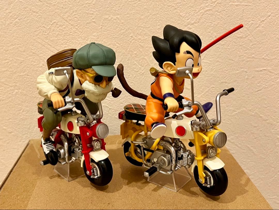 【国内正規品】フィギュア＆バイク　悟空　亀仙人　セット