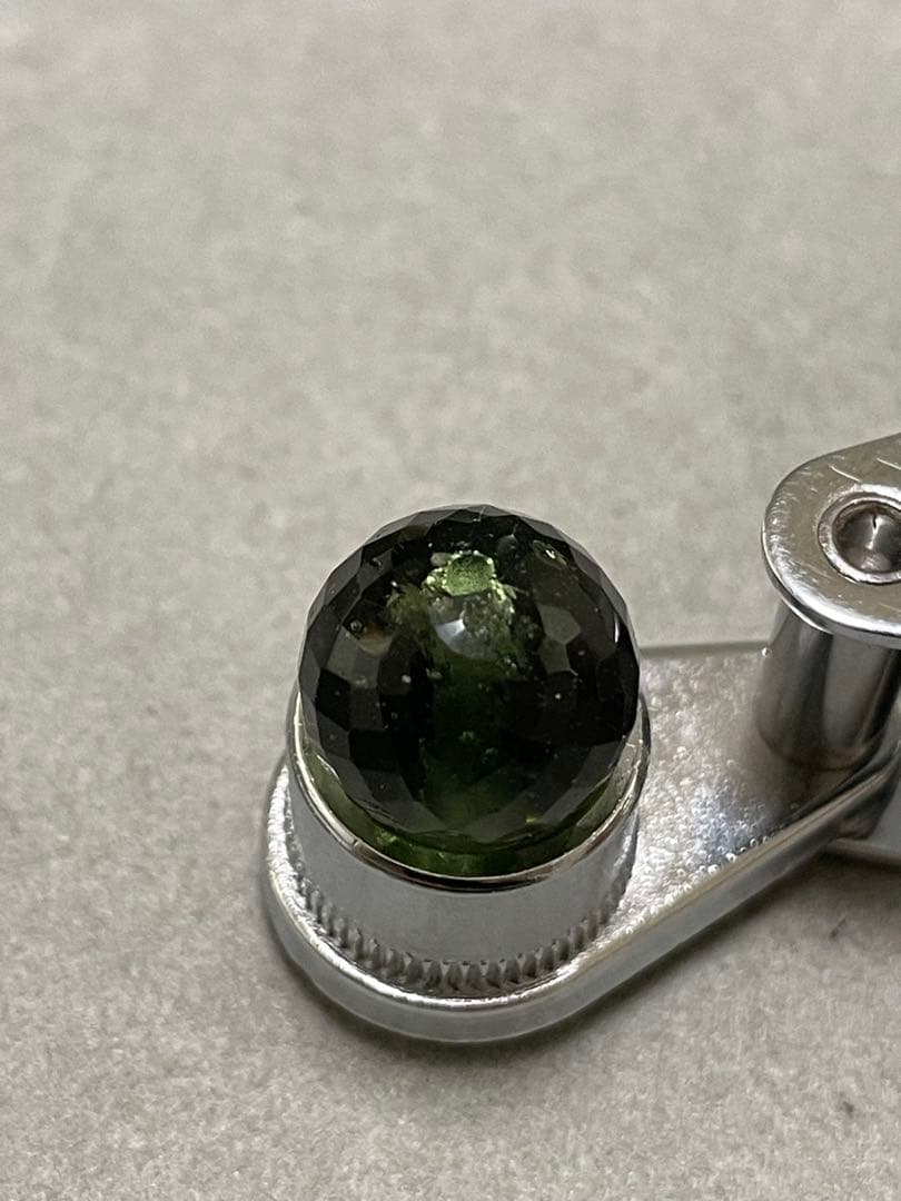 オ*ユ様 激レア　モルダバイト