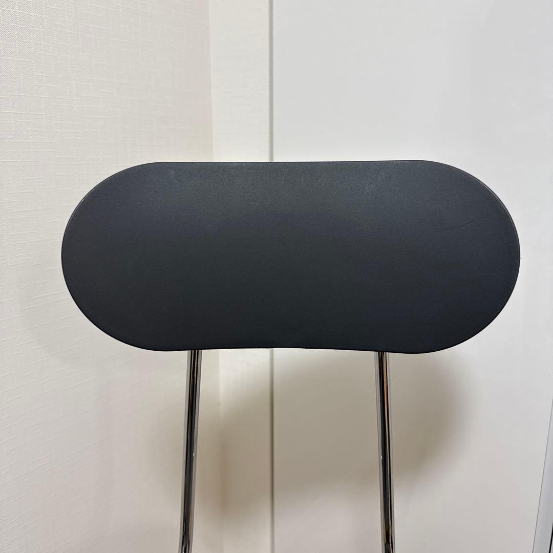 スチールチェア・樹脂座（ダークグレー）48×50×82（座面高46