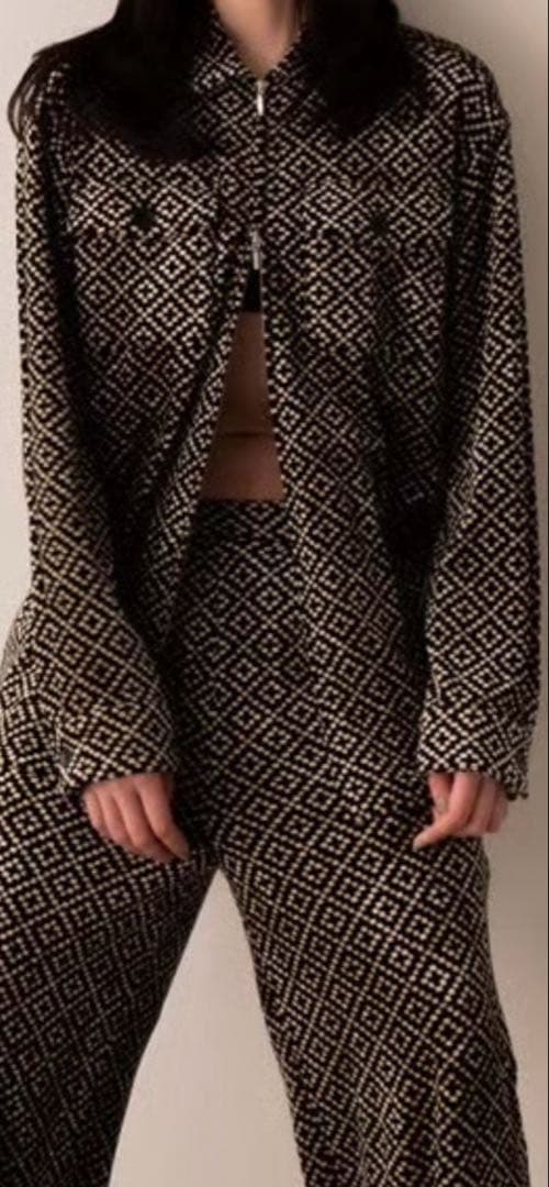 トップス erikokatori pomor velor zip shirt