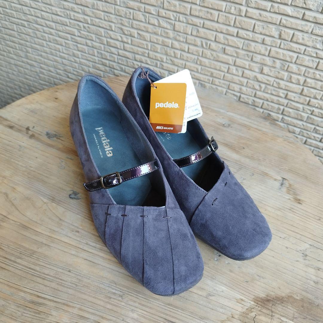 【新品タグ付】ペダラ 日本製 3E ストラップ パンプス 24cm スエード PEDALA（ペダラ） アシックス asics Pedala ストラップパンプス