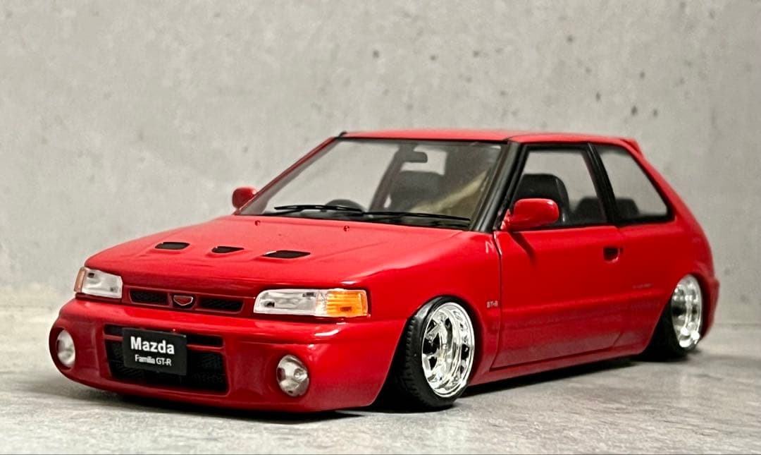 国産名車 1/24 マツダ ファミリア GT-R カスタム 旧車 ミニカー