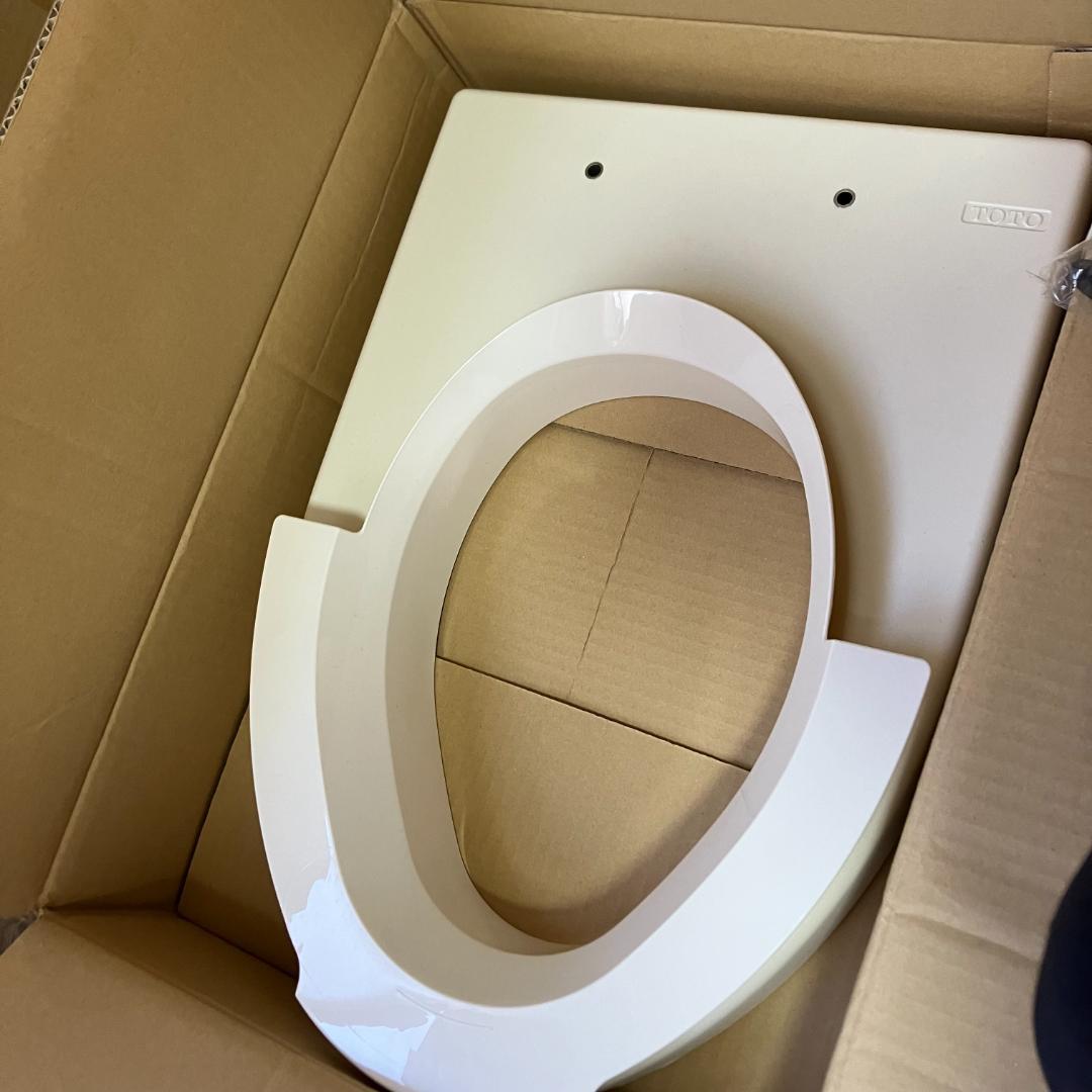 希少　未使用　TOTO 補高便座 EWC441S 介護 トイレ高さ調整 50mm TOTO 補高便座 大型サイズ(エロンゲート) 高さ：50mm EWC441N TOTO