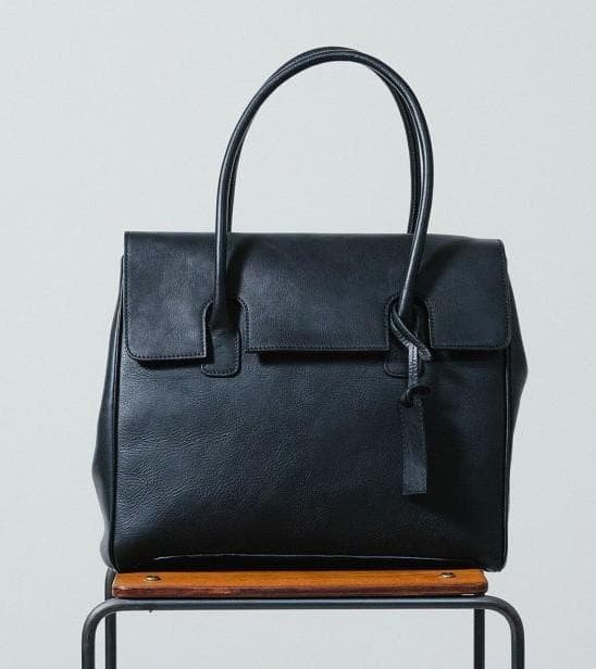 海ノ絵鞄製作 ハイグレードレザーフラップバッグM 極美品