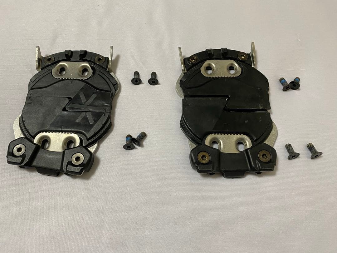 カラコラム　スノーボード ビンディング ネジ付き