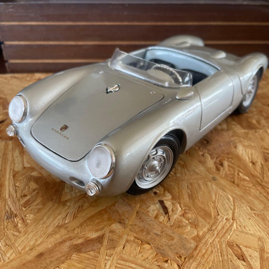 マイスト 1/18 ポルシェ550A スパイダー 1955 シルバー　ミニカー