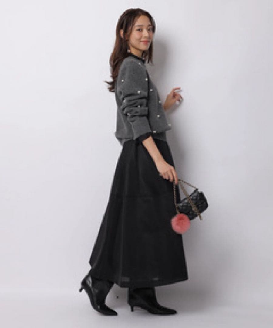 新品タグ付き✨ ジャスグリッティー パール刺繍プルオーバー - メルカリ