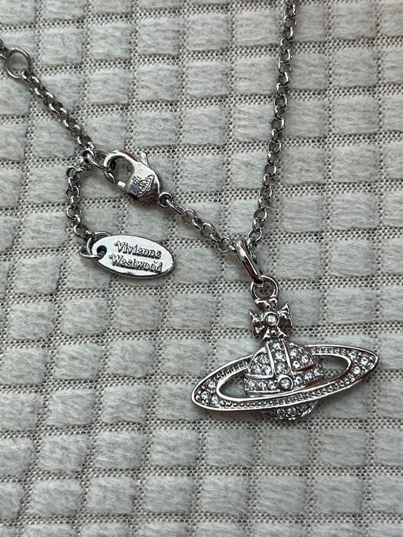 り*ー様 美品 Vivienne Westwood 惑星モチーフ ネックレスシル 楽天市場】ヴィヴィアン ウエストウッド ネックレス Vivienne Westwood
