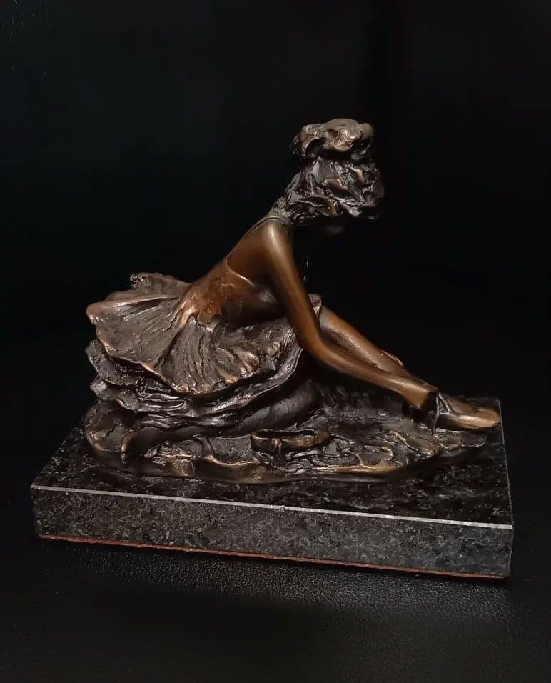 G.Visentin イタリア製 ブロンズ像 バレリーナ 彫刻 ヴィンテージ Yahoo!オークション -「ブロンズ像少女像」(西洋彫刻) (彫刻、オブジェ