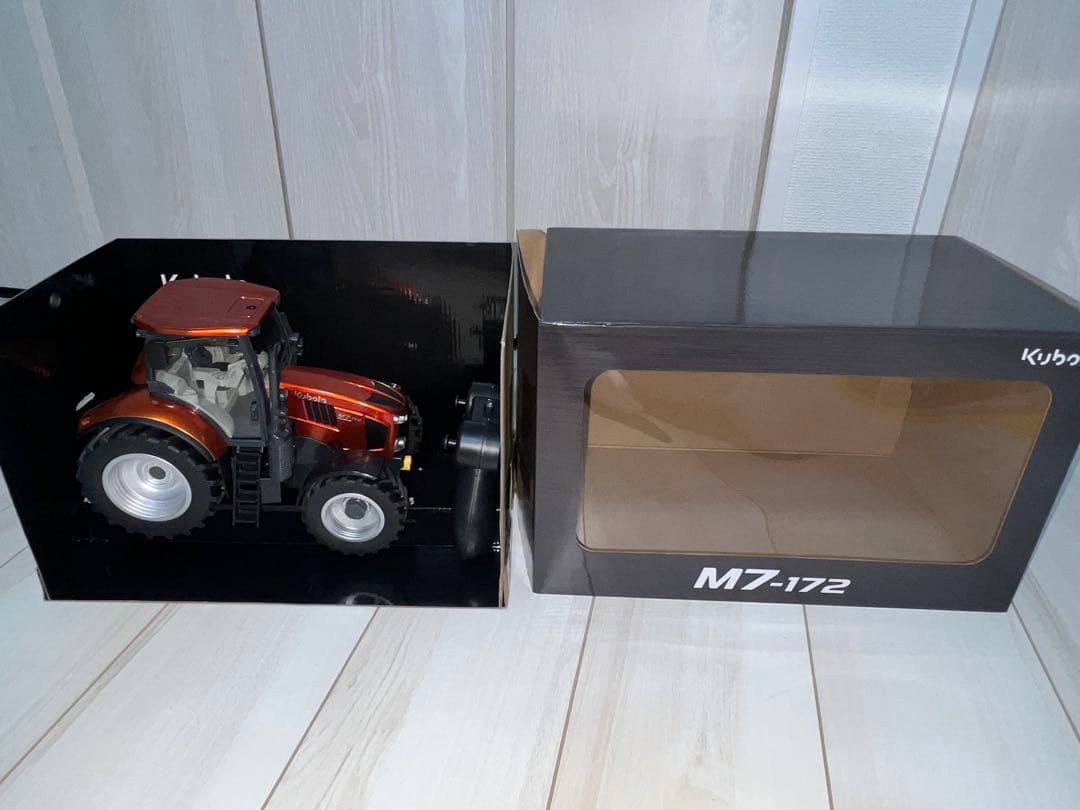 Kubota M7-172 トラクター ラジコン - メルカリ