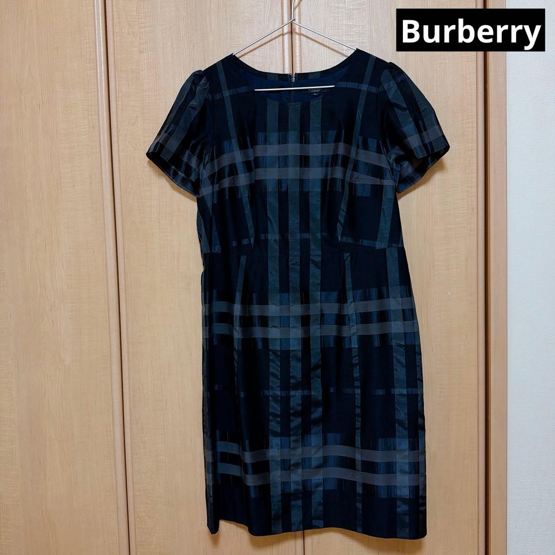Burberry ワンピース 半袖 ブラック チェック サイズ46 レディース