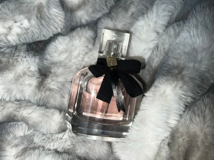 イブサンローラン香水　新品　モンパレ