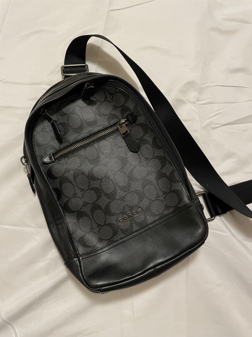 COACH　グラハム　パック　シグネチャー　クロスボディ　ボディバッグ　PVC 中古・古着通販】COACH (コーチ) グラハム クロスボディ・シグネチャー