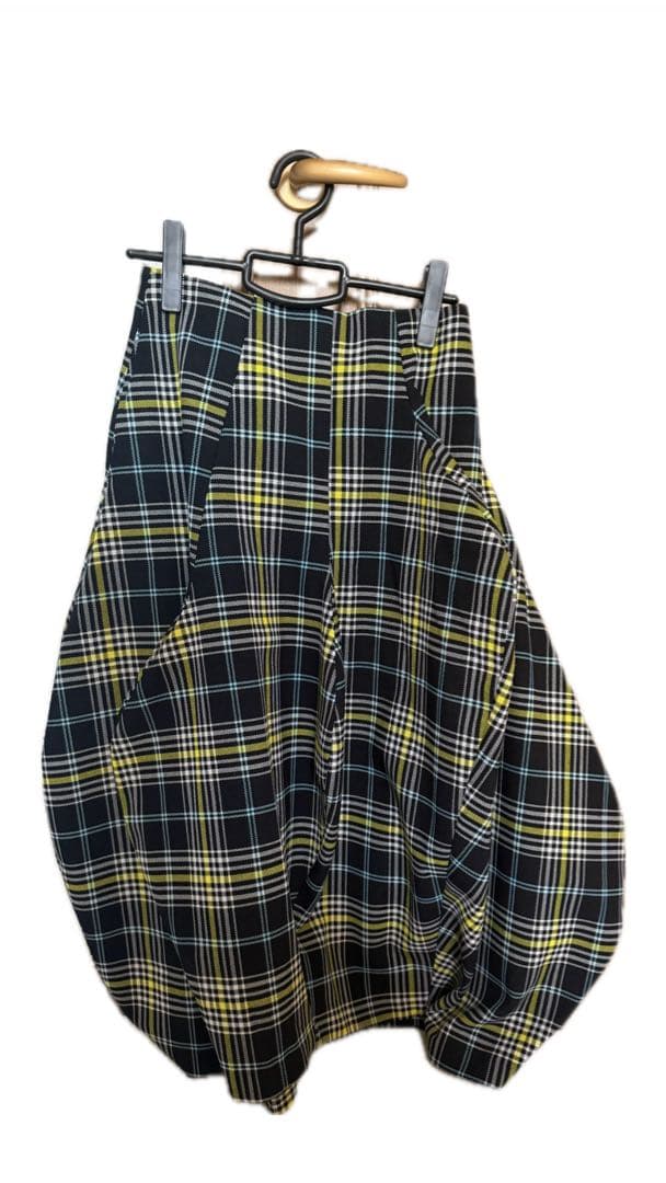 チェックスカート