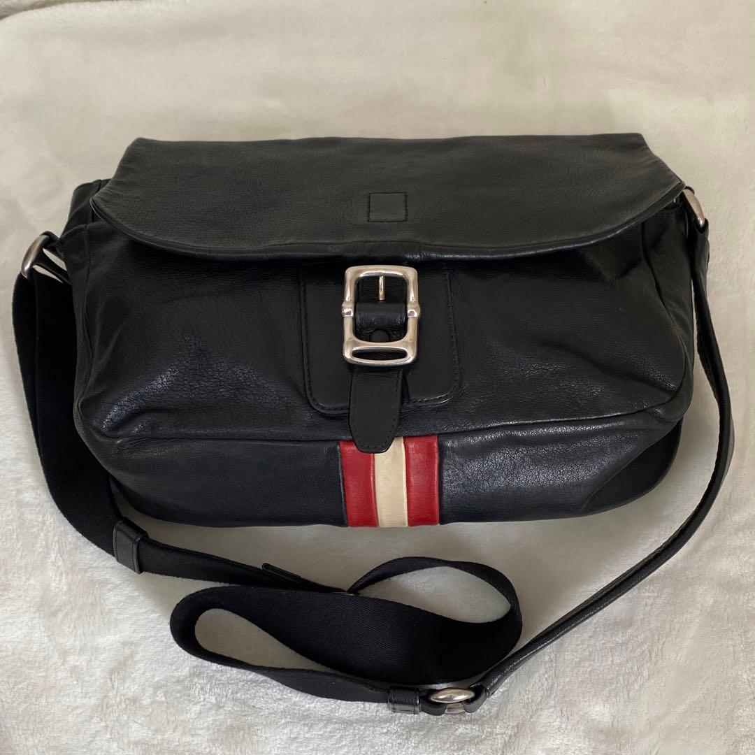 バリー　BALLY ショルダーバッグ　メッセンジャーバッグ　本皮　ブラック