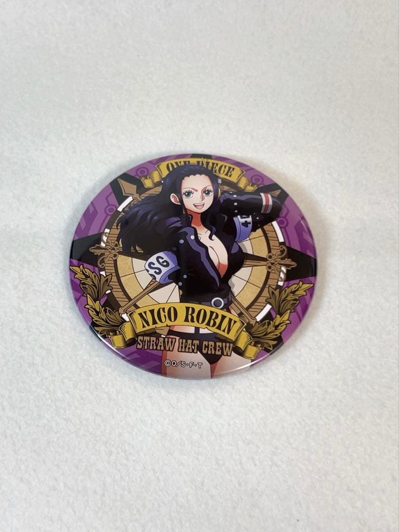 ONEPIECE ワンピース アルティメットクルー ロビン 輩缶バッジ - メルカリ