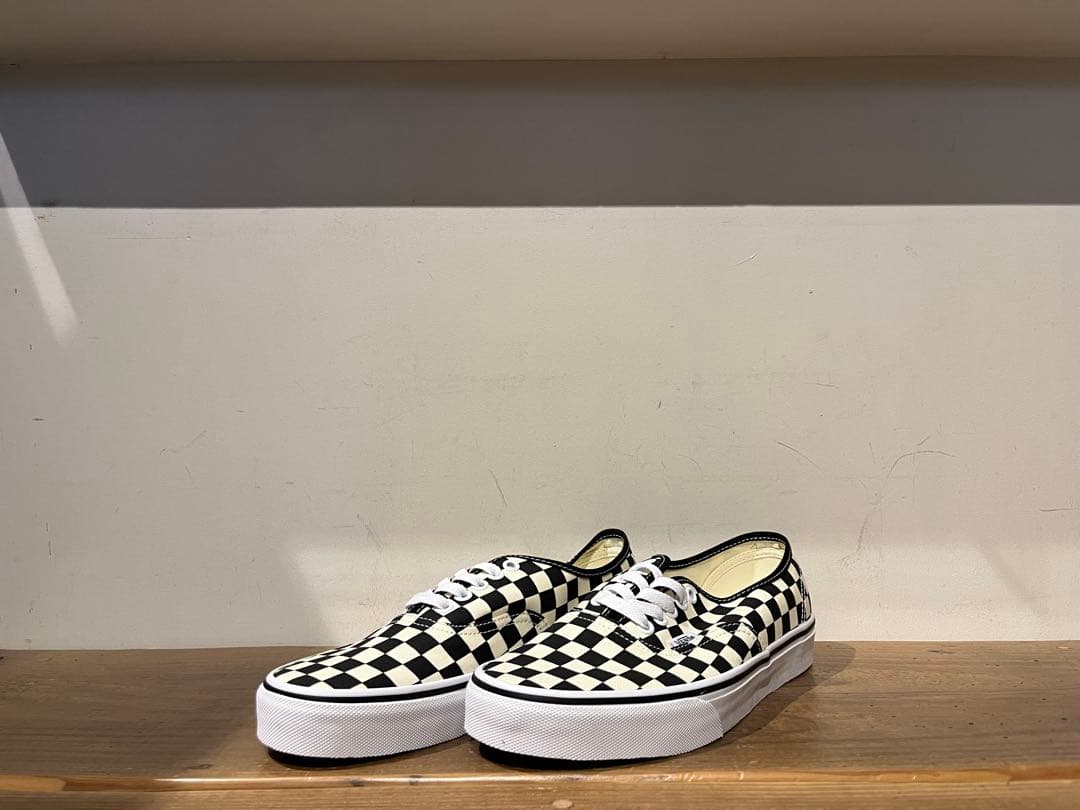 VANS AUTHENTIC checker 黒白 US正規品 赤箱 27.5