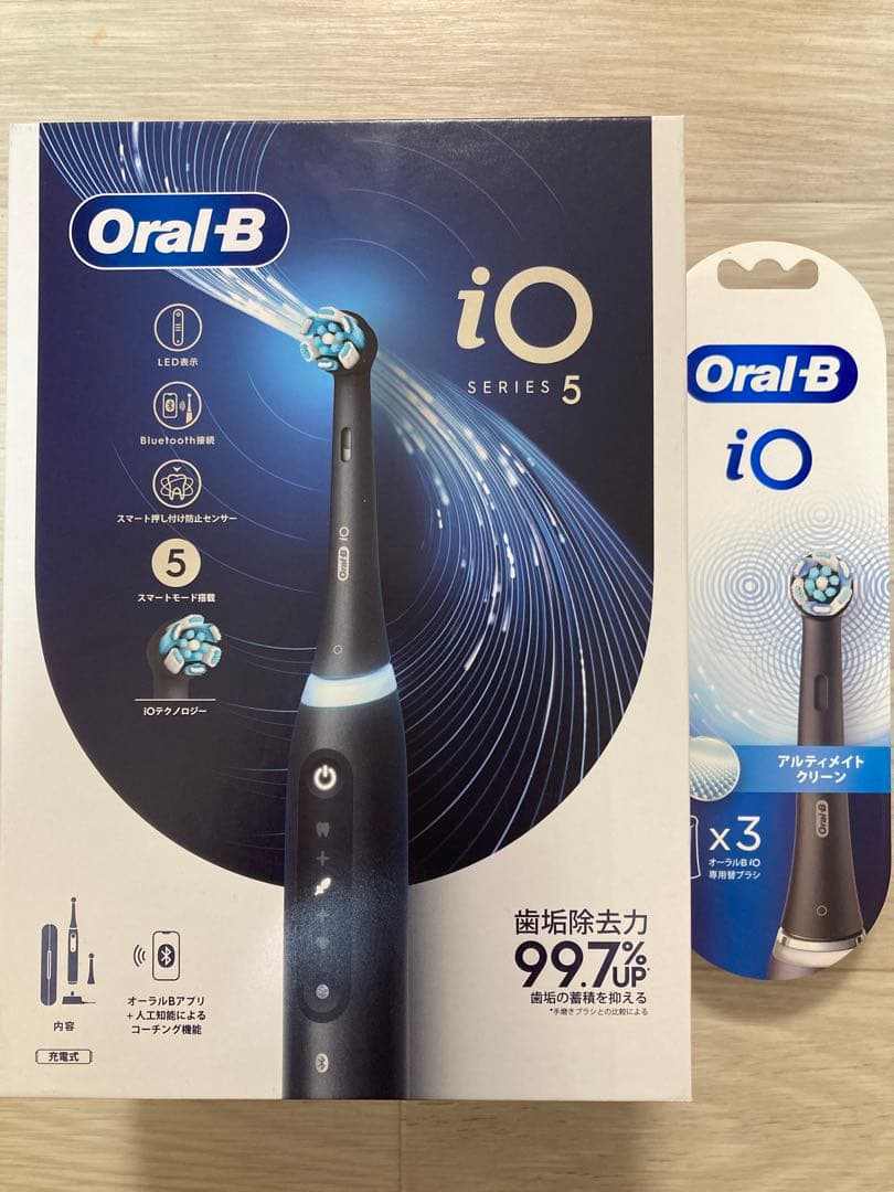 【完全未開封】ブラウンOral-B iO5 電動歯ブラシ 替ブラシ3本付
