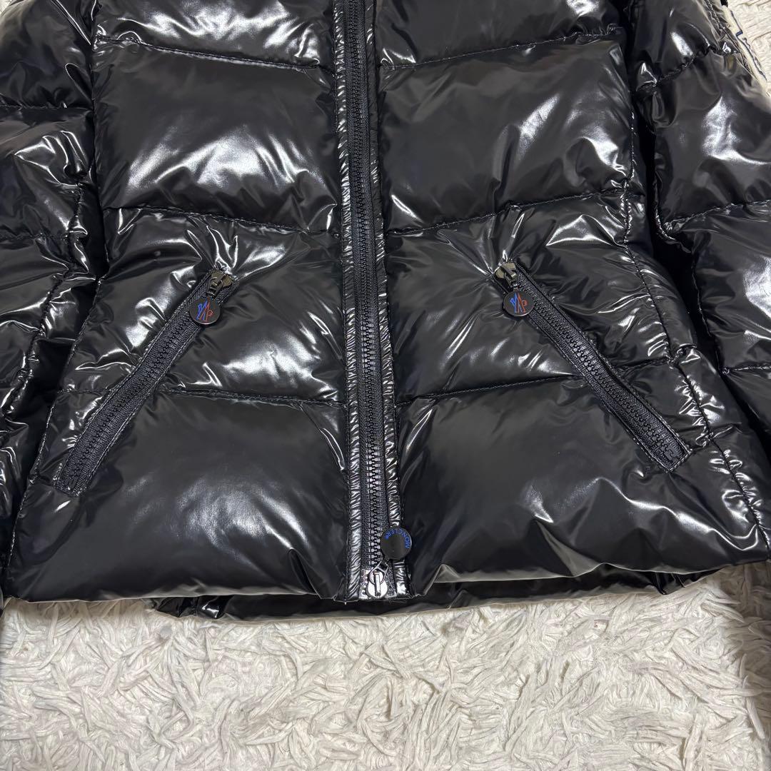 モンクレール ダウンジャケット BADIAシャイニー デカワッペン