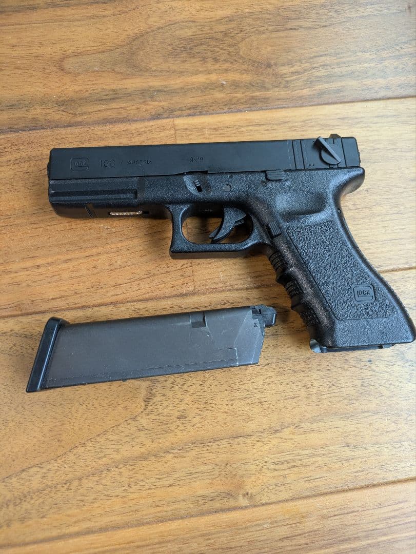 東京マルイ Glock 18C ブローバックガスガン　フルセミ切り替え